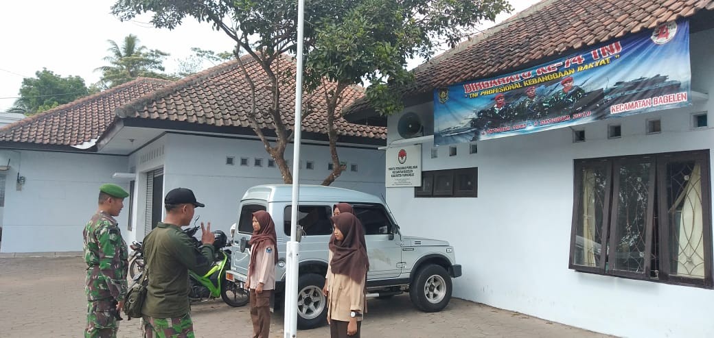 Latihan Persiapan Upacara Hari  Sumpah Pemuda