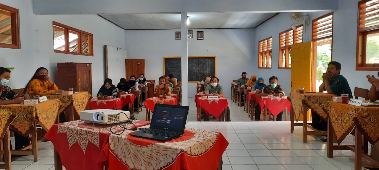 Sosialisasi Penghapusan dan Penggabungan SD di Desa Sokoagung