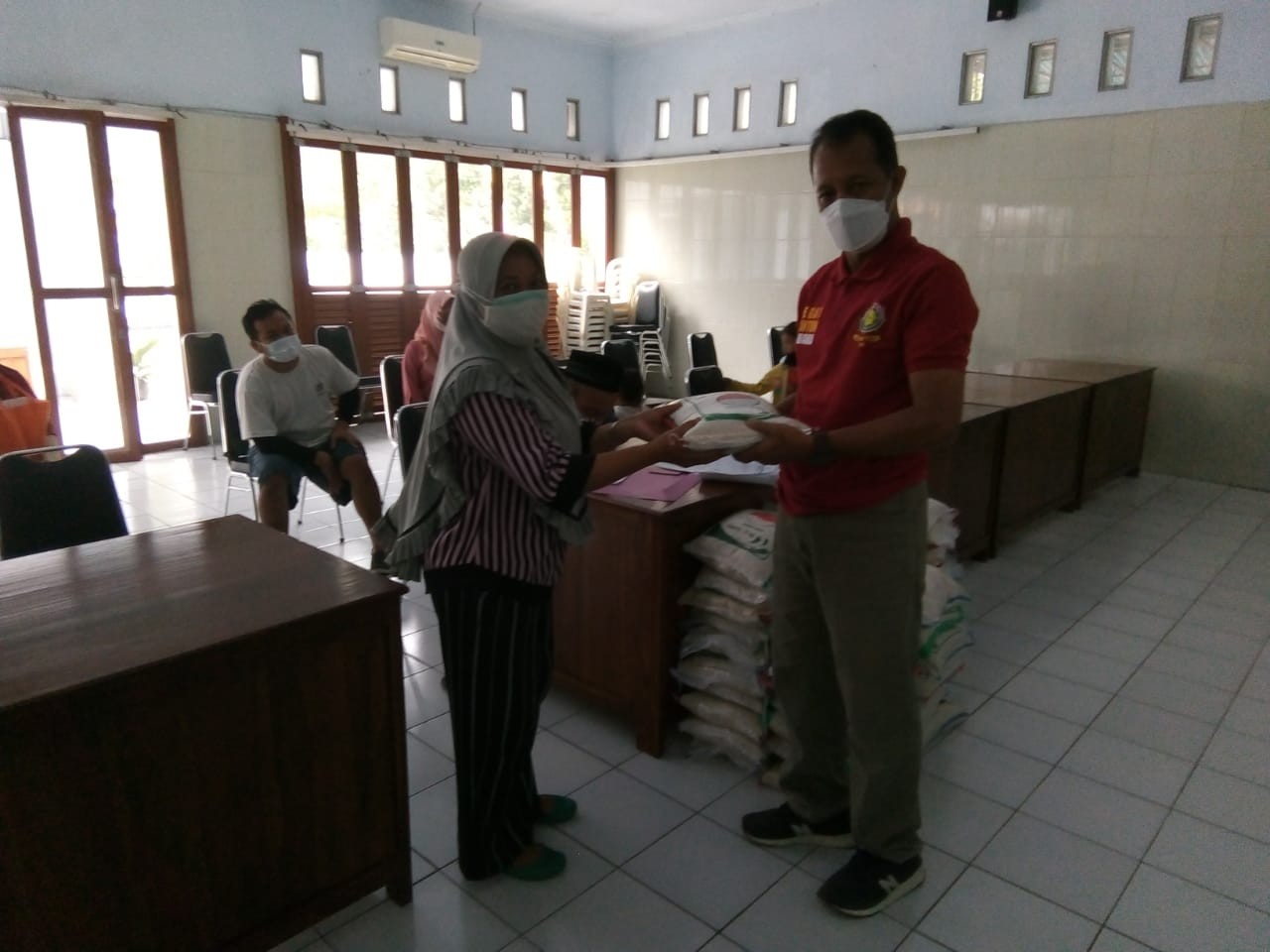 Penyaluran Bantuan Beras 