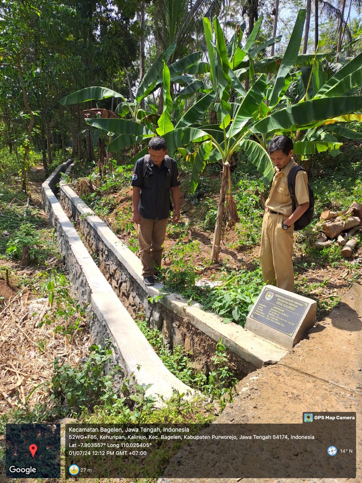 Monitoring Pembangunan Saluran Irigasi oleh Seksi Pemerintahan Desa Kecamatan Bagelen di Desa Kalirejo, Rt 06 Rw 01