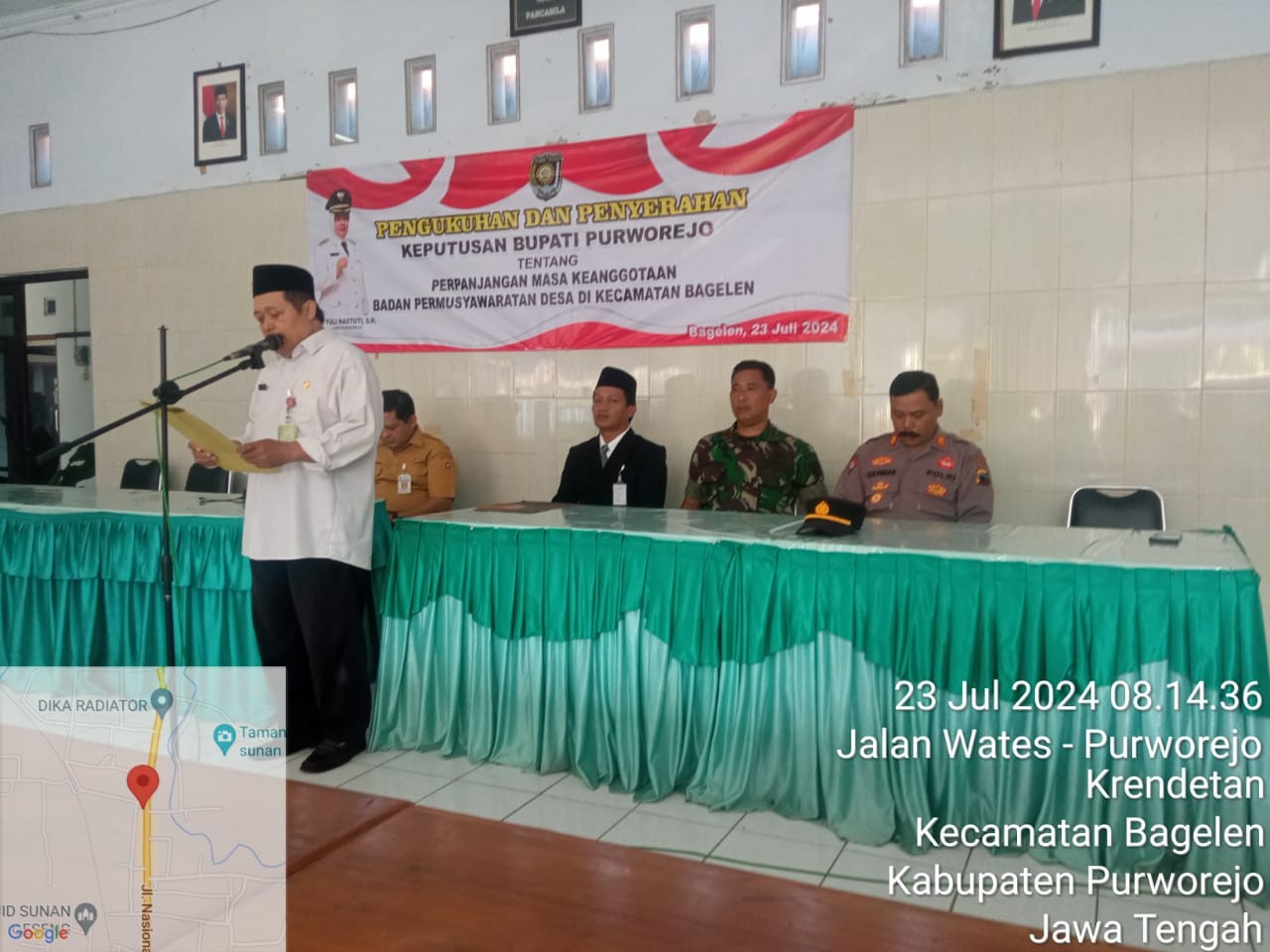 Pengukuhan dan Penyerahan Keputusan Bupati Purworejo tentang Perpanjangan Masa Keanggotaan BPD di Kecamatan Bagelen