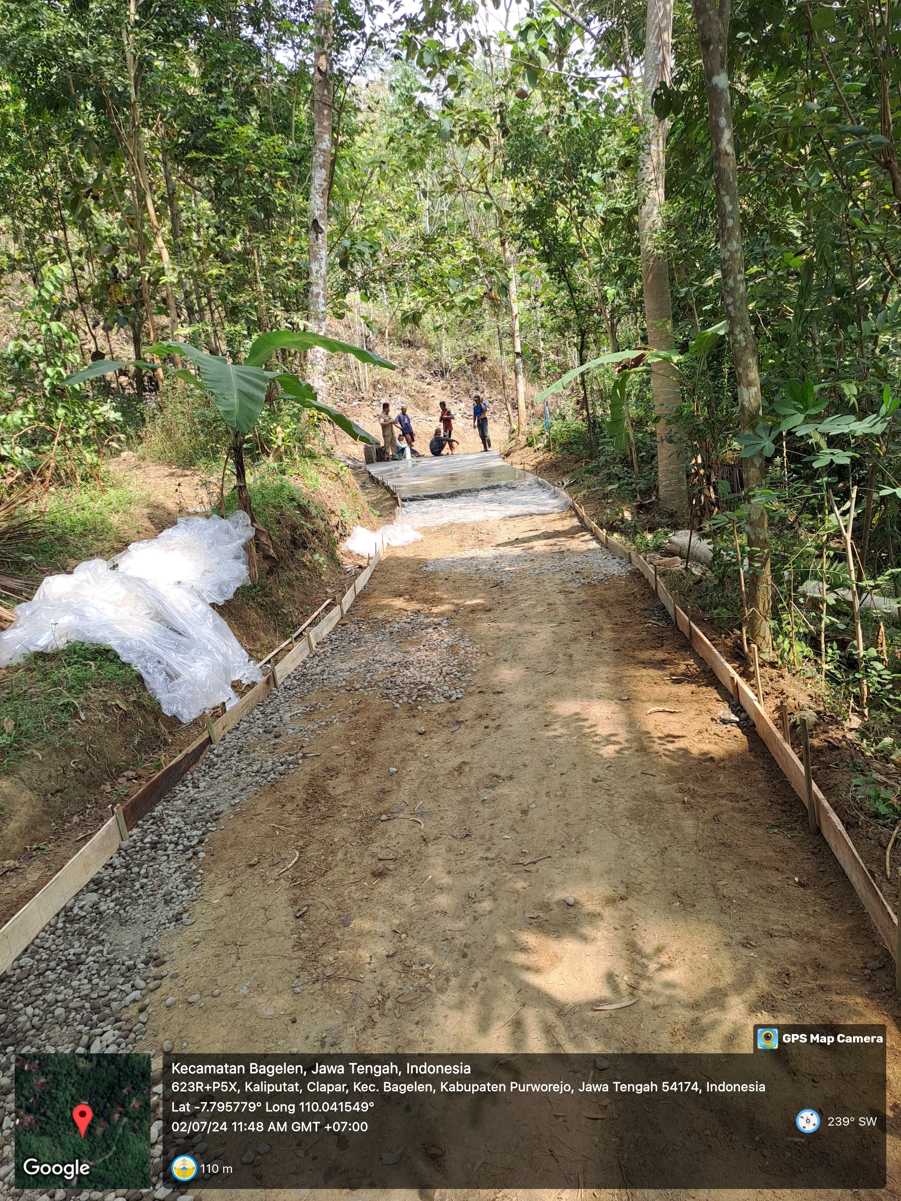 Monitoring Pembangunan Jalan Rabat Beton Desa Sokoagung - Desa Clapar dengan Dana Desa 2024