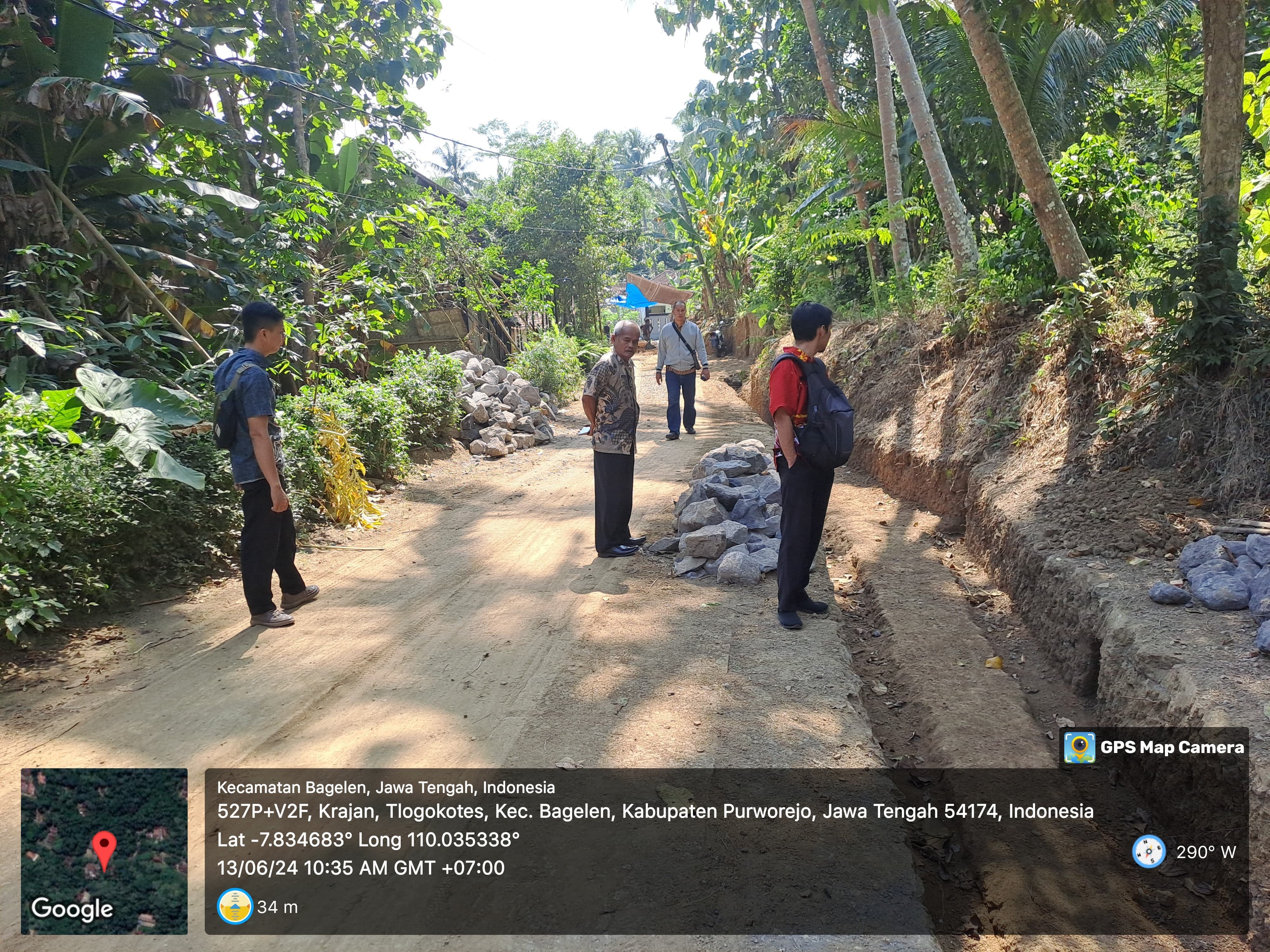 Monitoring Pembangunan Irigasi di Dusun Krajan RT 01 RW 03 Desa Tlogokotes 