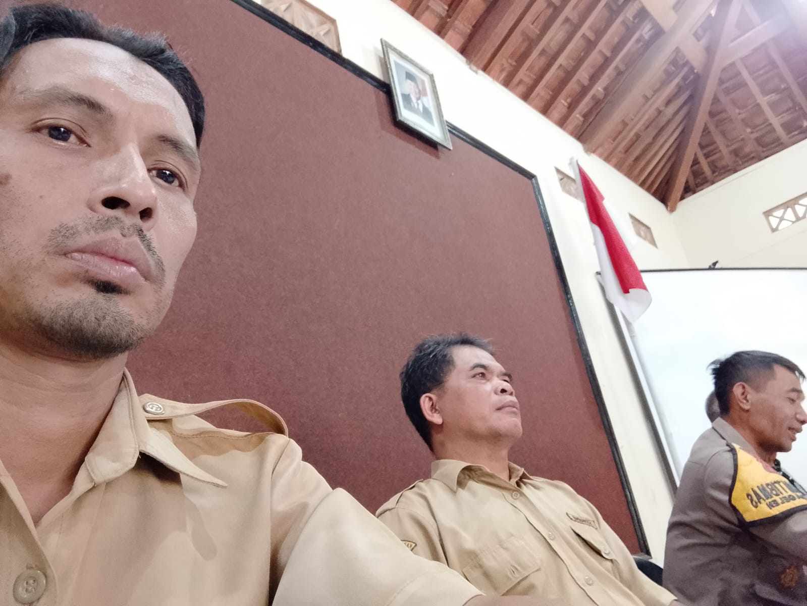 Perkuat Tata Kelola Desa, Kecamatan Bagelen Hadiri Konsultasi Publik Perubahan RKPDes dan APBDes Semagung